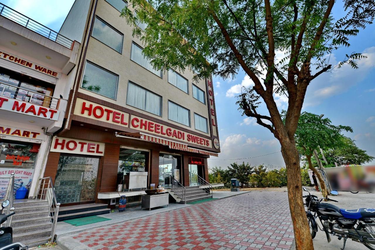 Oyo 9753 Hotel Cheelgadi Τζαϊπούρ Εξωτερικό φωτογραφία